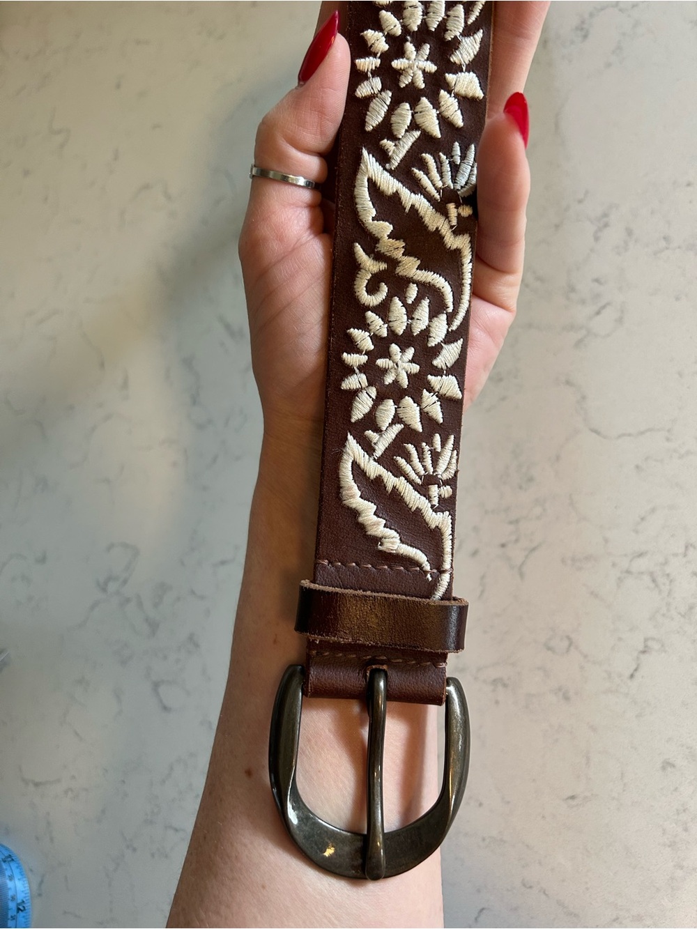 🍀Vintage Lucky Brand Dark Brown Leather Belt With White Floral Embroidery XS - Picture 4 of 11